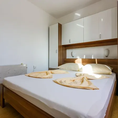 Apartments Kulas Novi Vinodolski Exterior photo