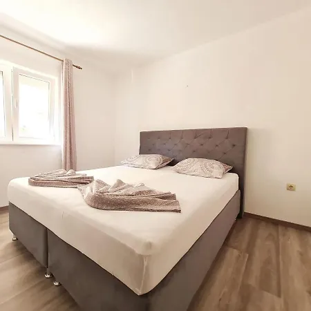 Apartments Kulas Novi Vinodolski Exterior photo