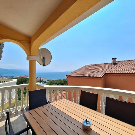 Apartments Kulas Novi Vinodolski Exterior photo