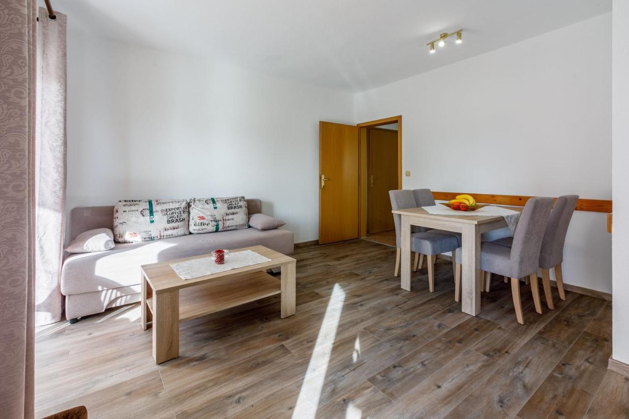 Kulas Apartament *